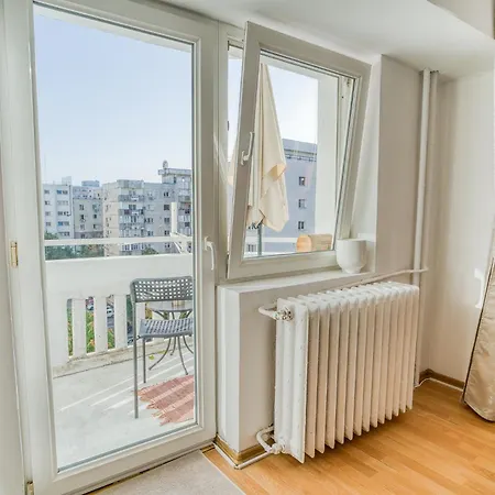 Apartment Bliss: Modern On Unirii Street *