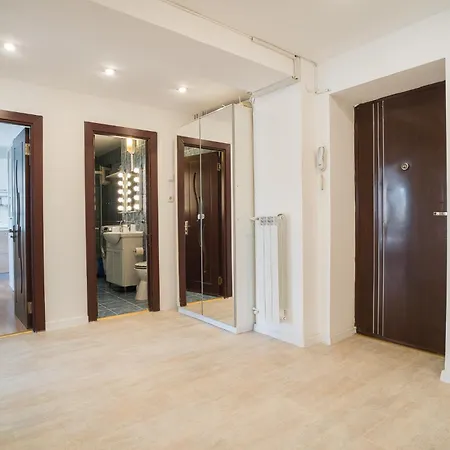Bliss: Modern On Unirii Street *
