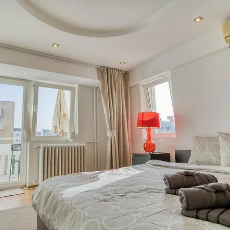 Apartment Bliss: Modern On Unirii Street Bucharest